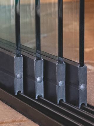 Glazenschuifwandset - Inbouwhoogte 198-202cm - Paneelbreedte 104 cm - Breedte tot 400 cm - 4-sporig zwart RAL 9005 — 1