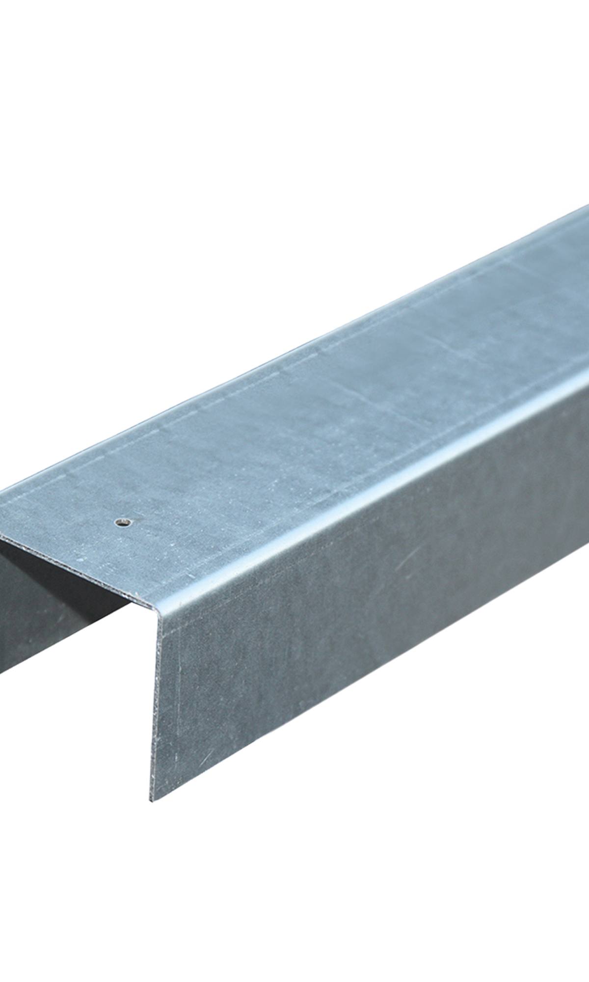 U profiel staal t.b.v. betonpaal vecht (oplossing hoek of t-paal) 228 x 4,1 x 2,2 cm